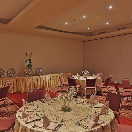 Courtyard by Marriott Panama Multiplaza Mall Esterno foto