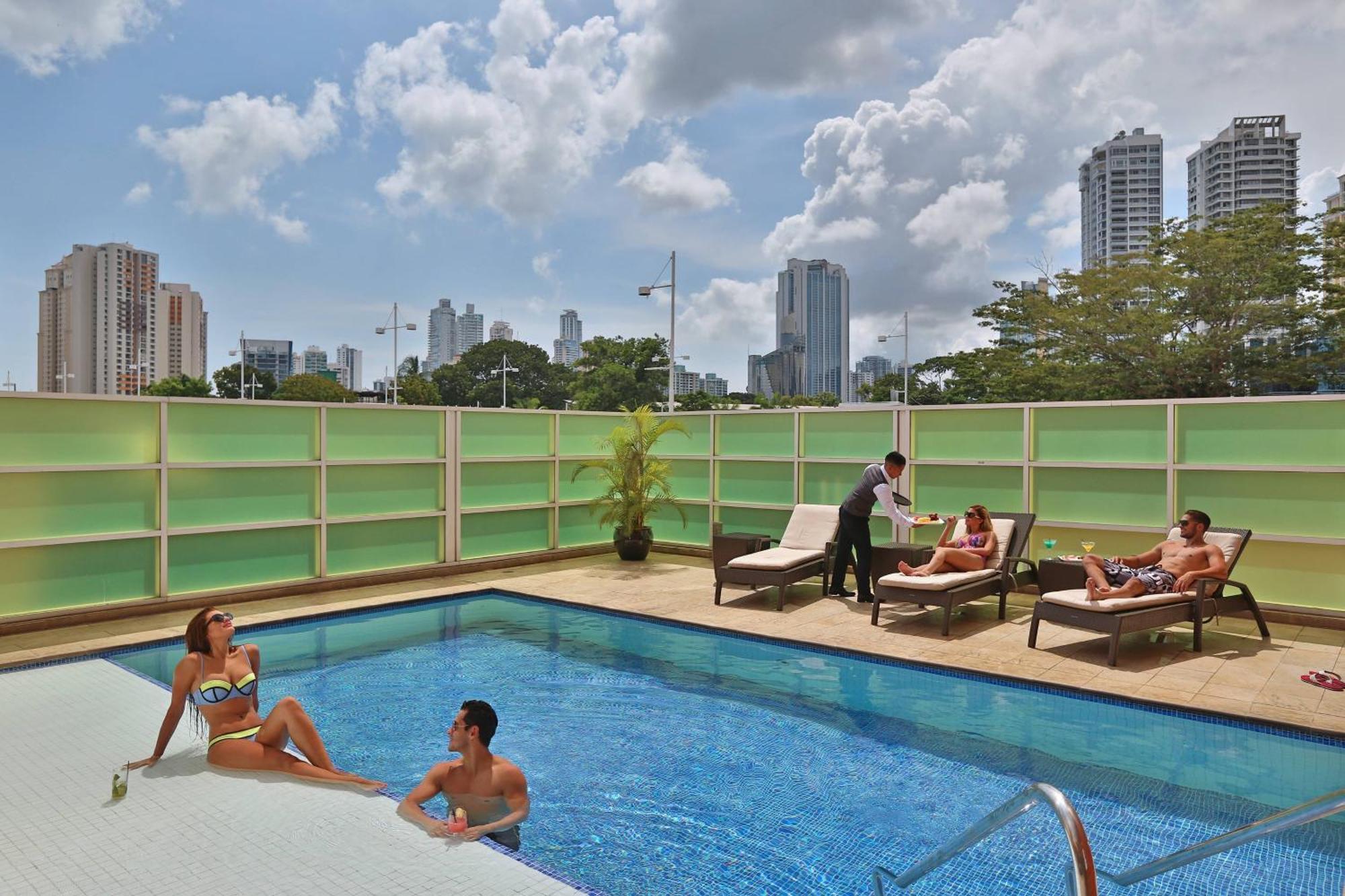 Courtyard by Marriott Panama Multiplaza Mall Esterno foto