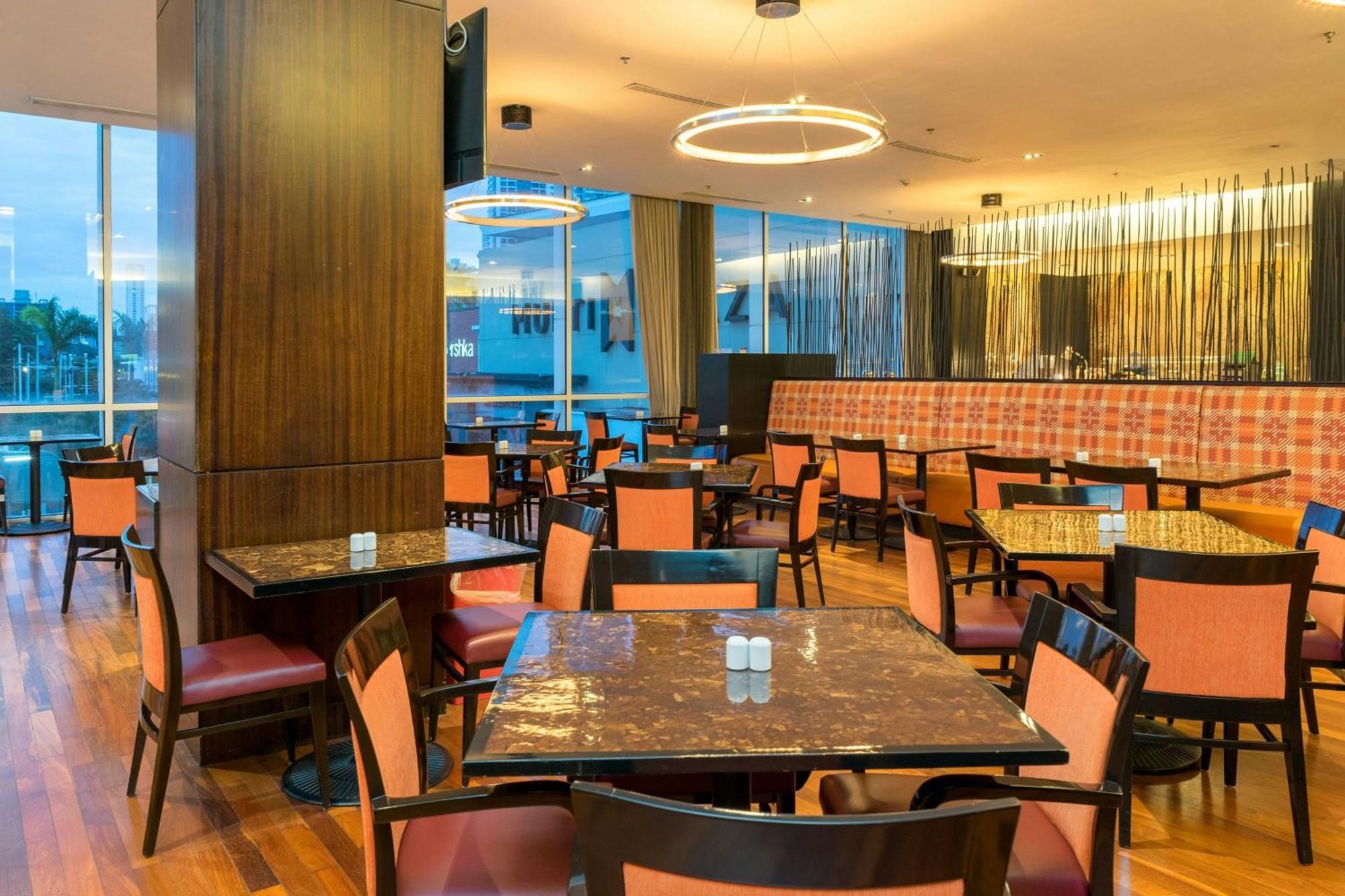Courtyard by Marriott Panama Multiplaza Mall Esterno foto