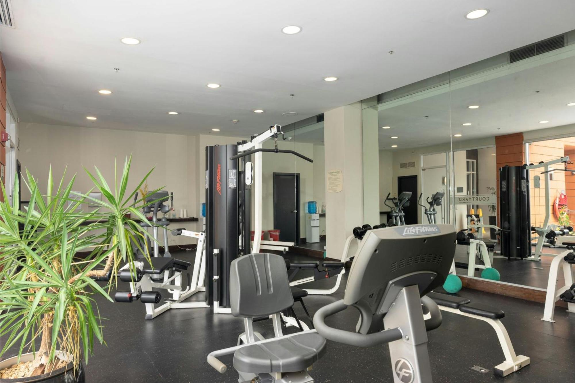 Courtyard by Marriott Panama Multiplaza Mall Esterno foto