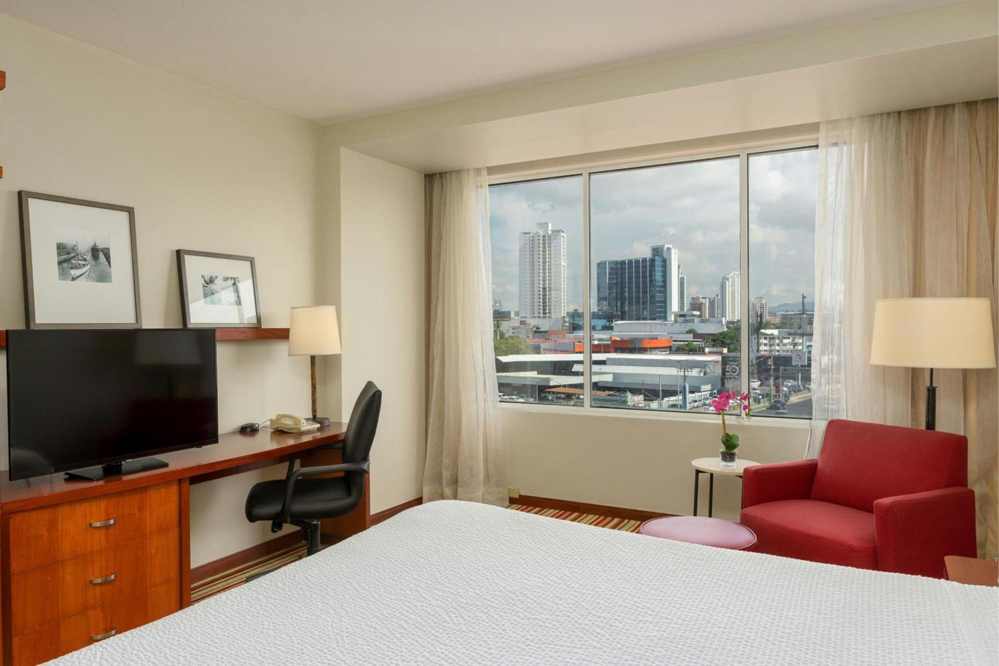 Courtyard by Marriott Panama Multiplaza Mall Esterno foto