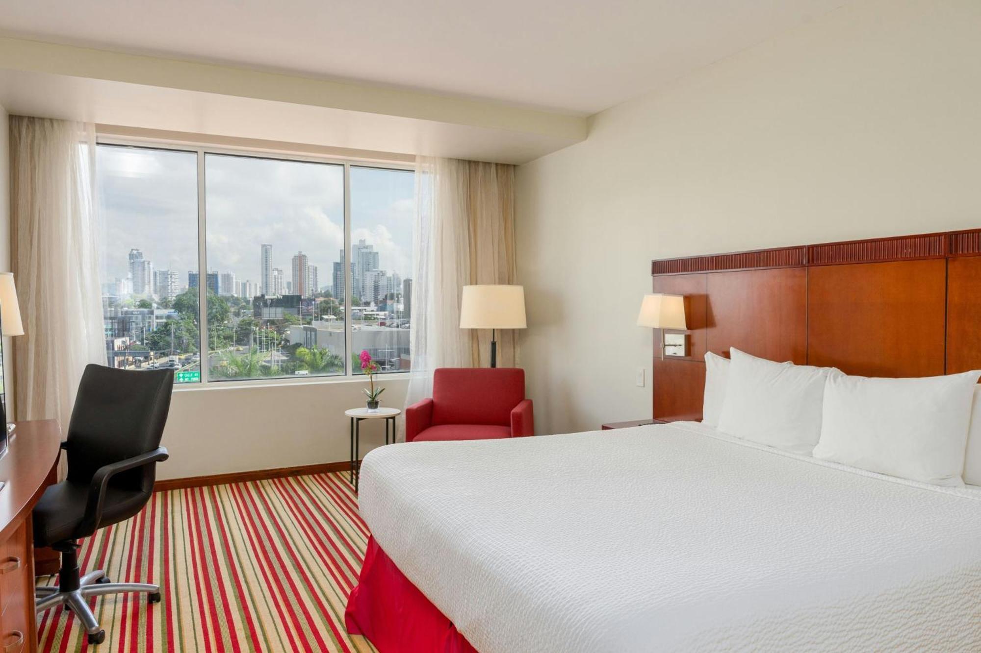 Courtyard by Marriott Panama Multiplaza Mall Esterno foto