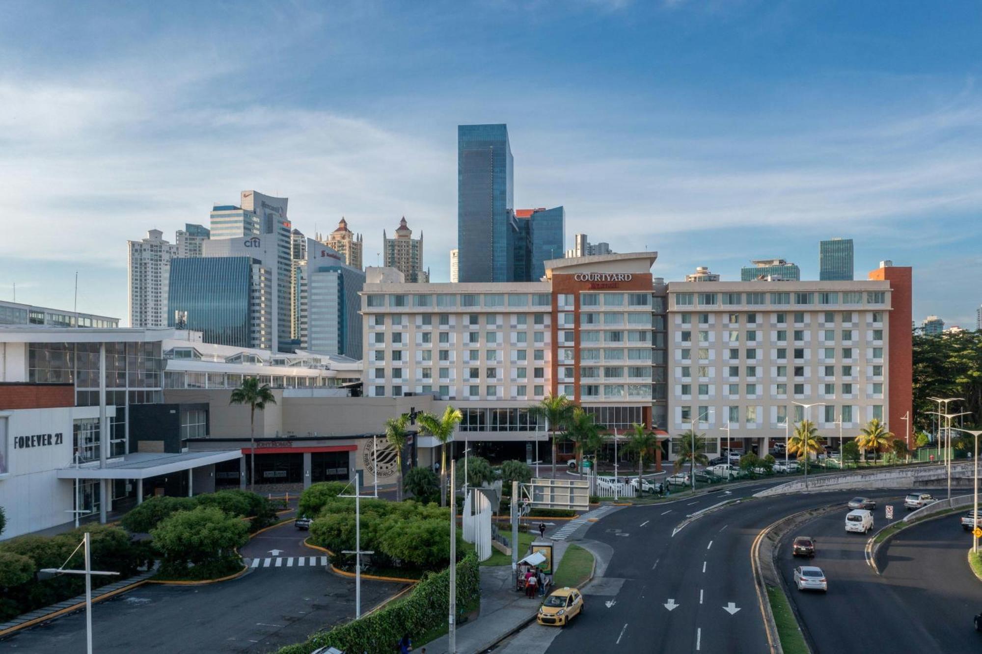 Courtyard by Marriott Panama Multiplaza Mall Esterno foto